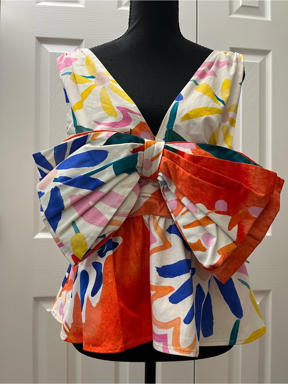 Hutch Meggie Bow Front Peplum Top | Sz M | EUC